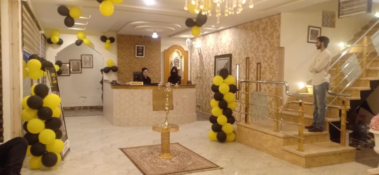 Hotel S.R. Lounge Multan Exterior photo