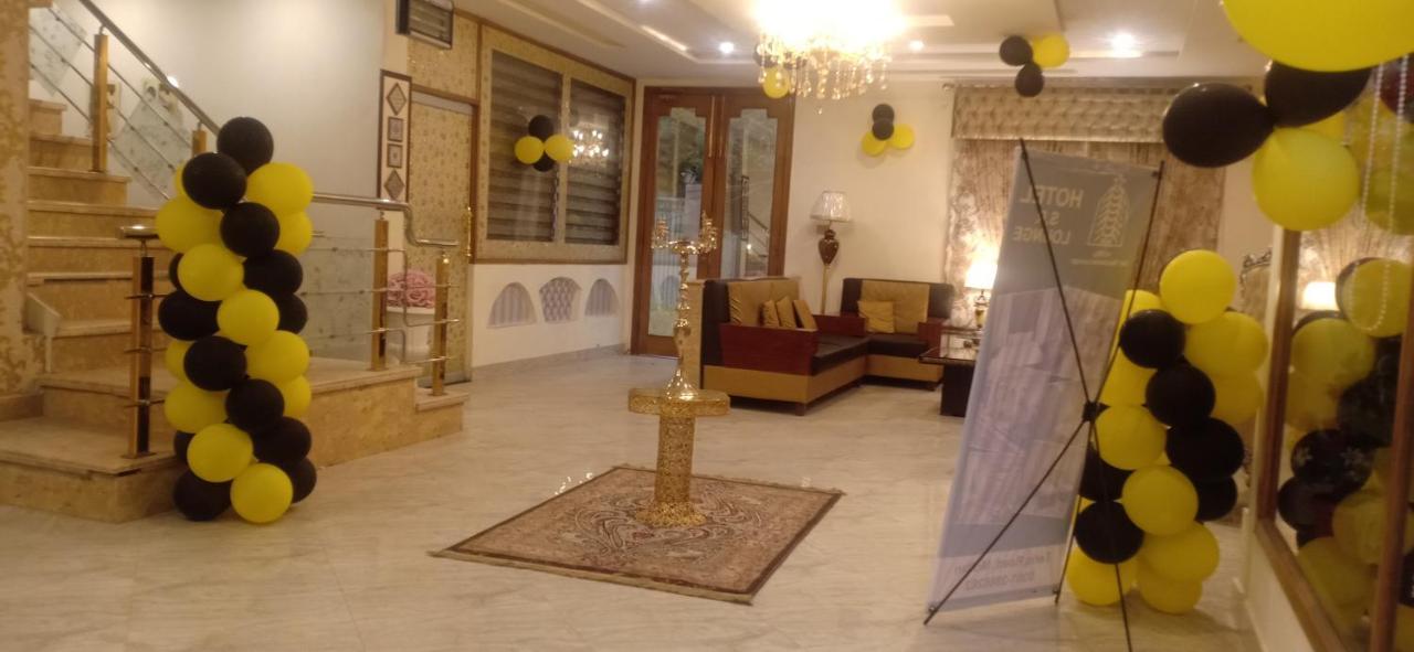 Hotel S.R. Lounge Multan Exterior photo