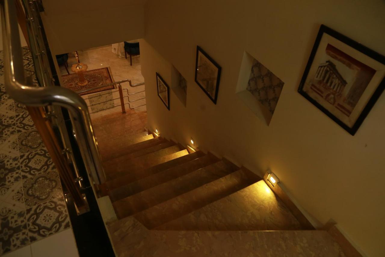 Hotel S.R. Lounge Multan Exterior photo